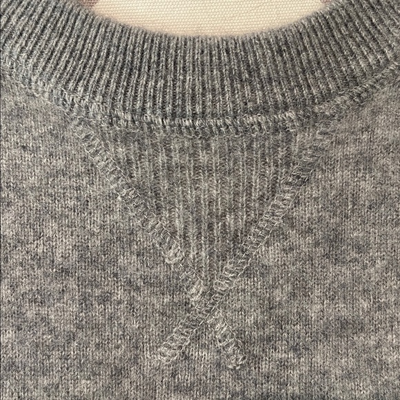 Quince Mongolian Shrunken Cashmere Quiet Luxury Sweatshirt Size M - Picture 3 of 7